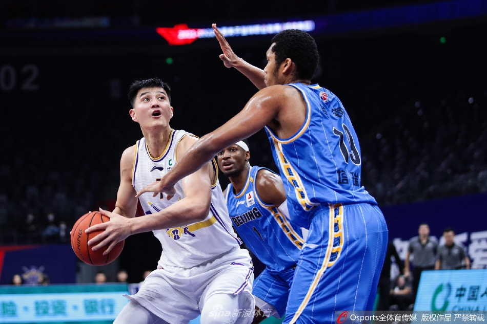 [CBA联赛]北京控股81：97负北京首钢
