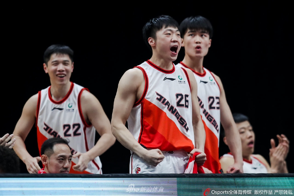 [CBA联赛]苏州99：91胜南京