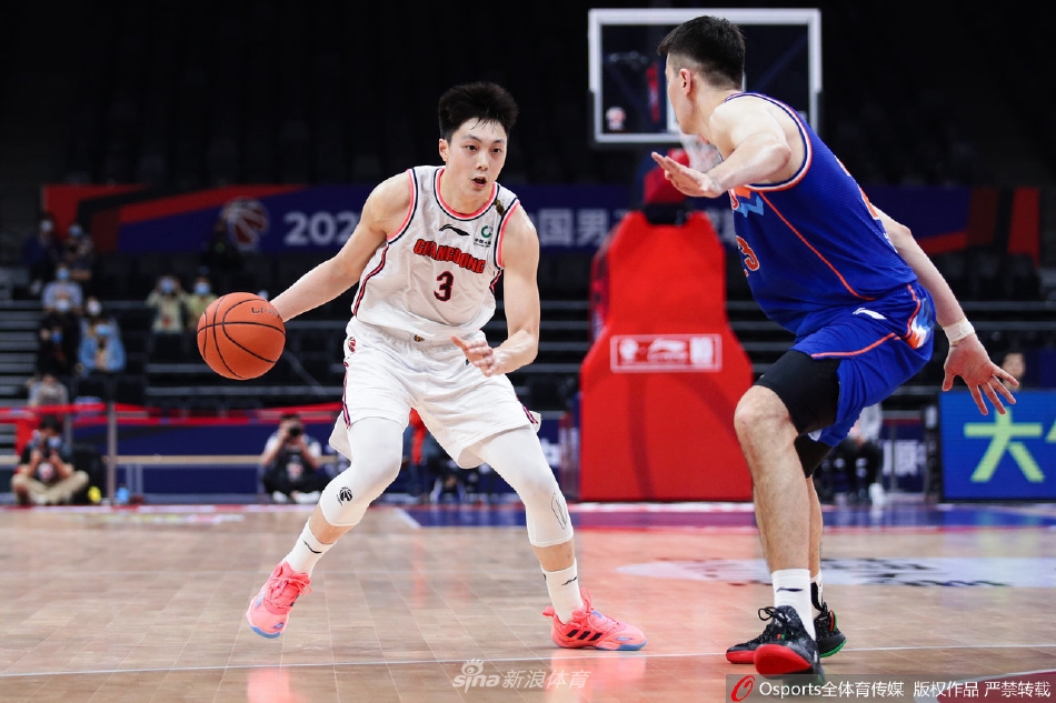 [CBA联赛]广东118：99胜新疆