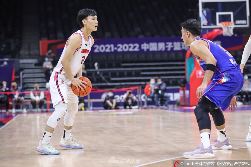 [CBA联赛]广东118：99胜新疆