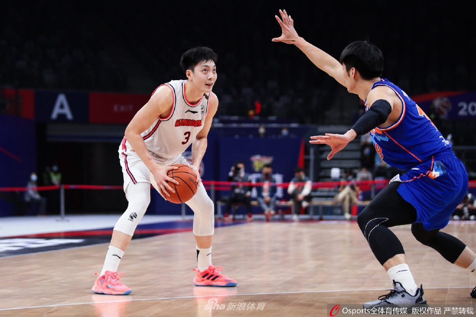 [CBA联赛]广东118：99胜新疆