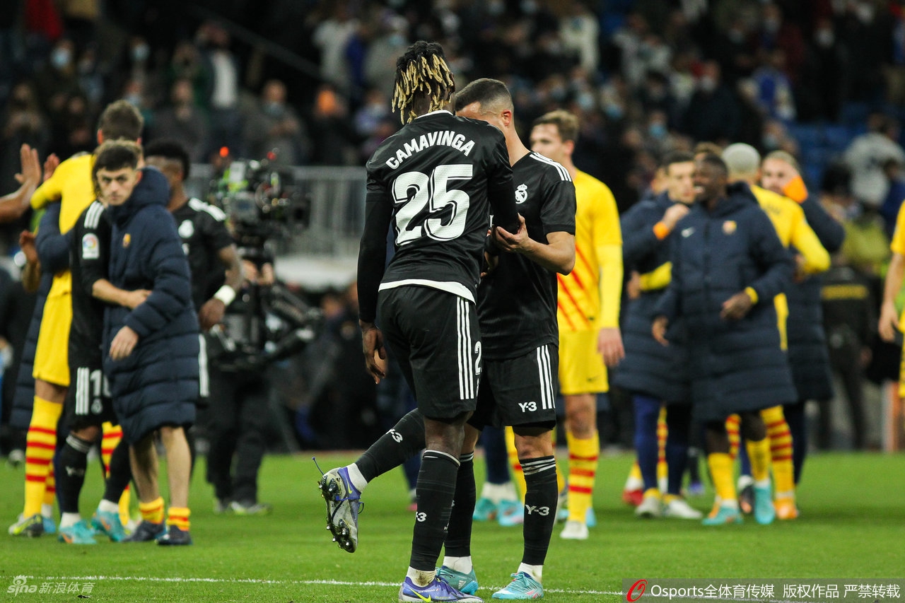 [西甲]皇马0-4巴萨 奥巴梅扬梅开二度