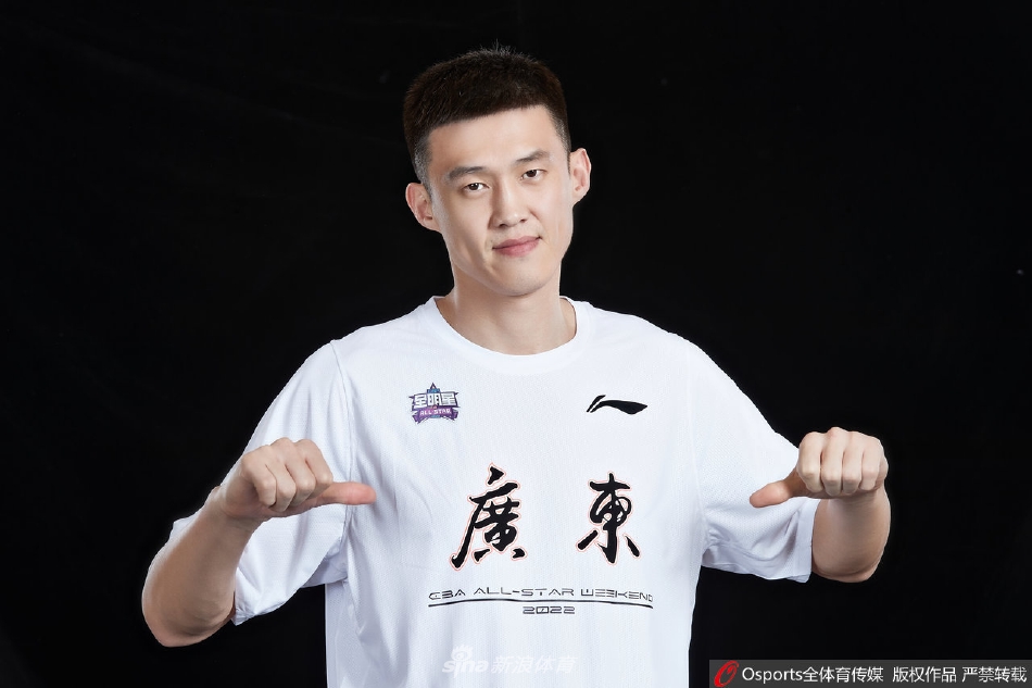 CBA全明星首发球员试装写真 郭艾伦领衔