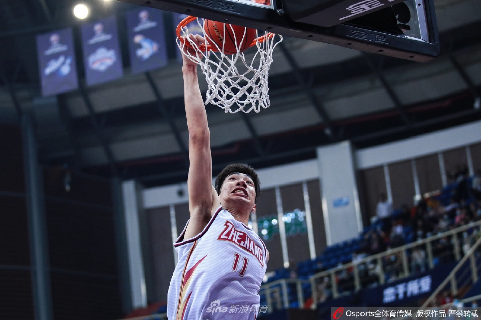 余嘉豪当选CBA联赛常规赛战马最佳星锐球员