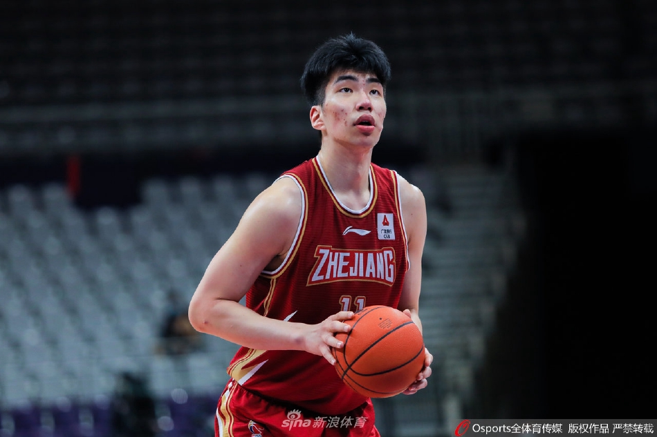 余嘉豪当选CBA联赛常规赛战马最佳星锐球员