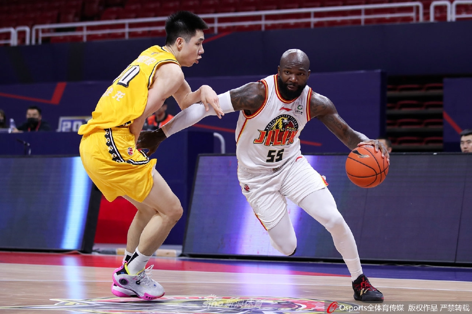 [CBA联赛]吉林100：110负浙江