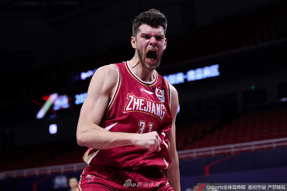 CBA联赛季后赛1/4决赛图片精选