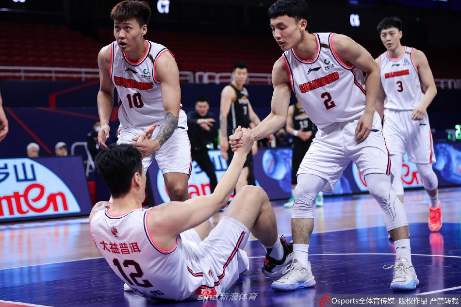 CBA联赛季后赛半决赛图片精选