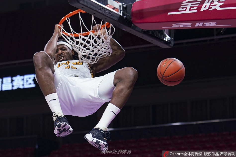 CBA联赛季后赛半决赛图片精选