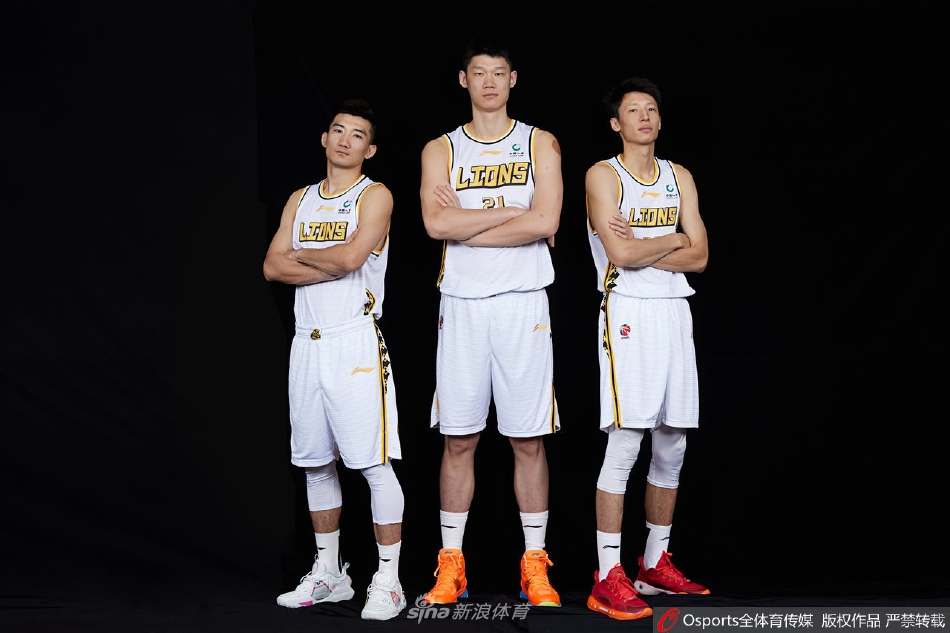 浙江广厦控股队再进CBA总决赛 回顾广厦“三少”兄弟情深