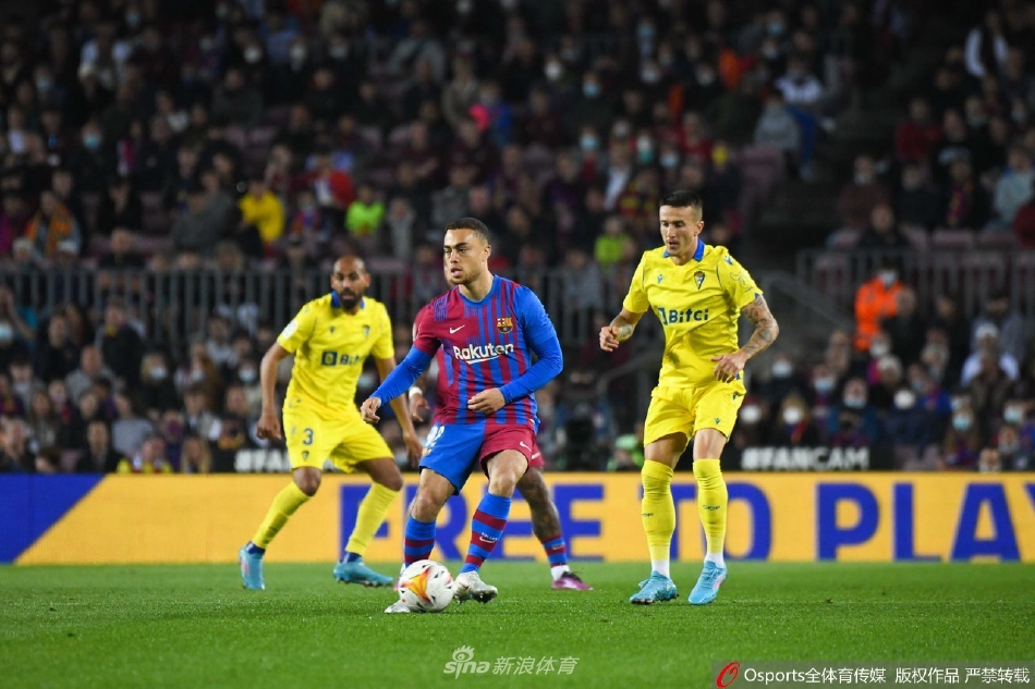 [西甲]巴塞罗那0：1负加的斯