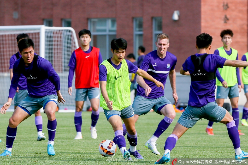 天津津门虎公开训练 队员备战新赛季