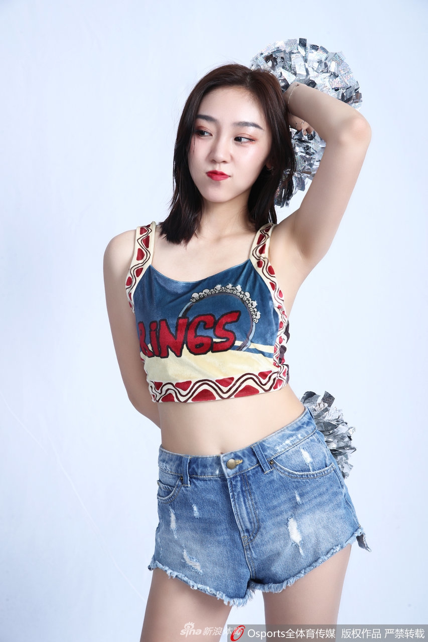 CBA深圳啦啦队颜值担当宋小粤写真