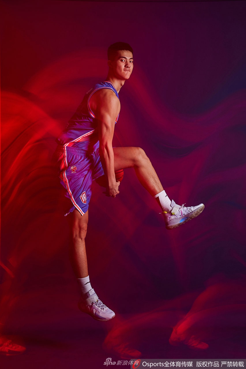 四川金荣实业队创意方写真