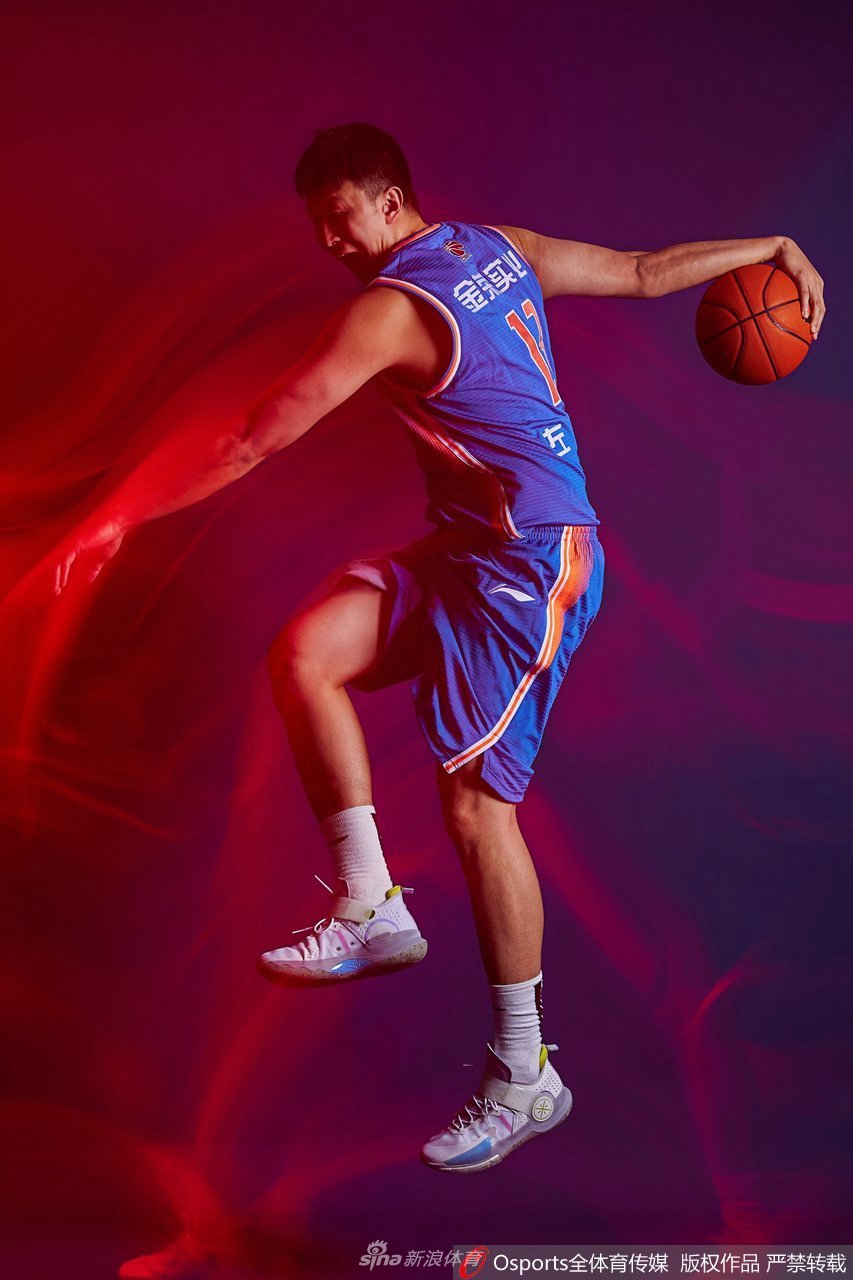 四川金荣实业队创意方写真