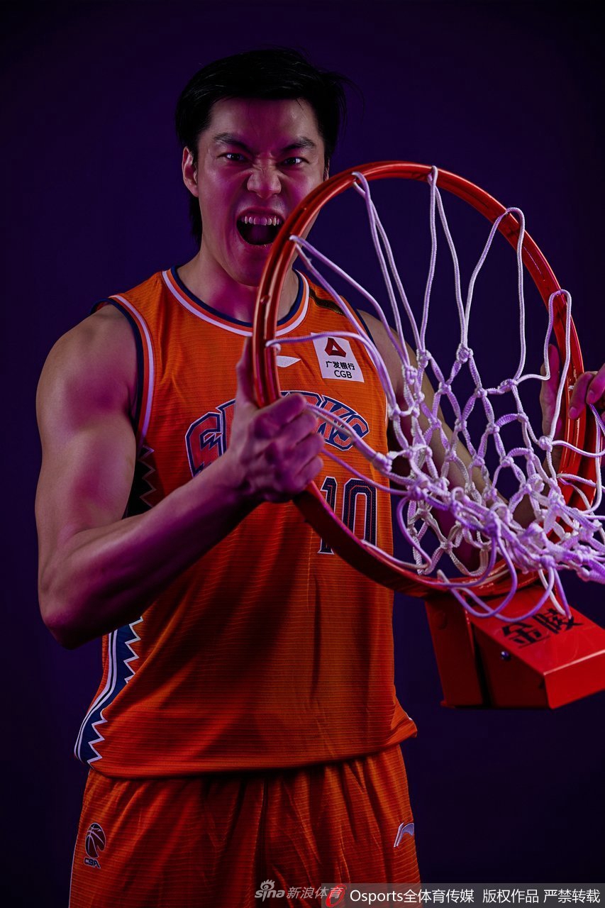 上海久事队队拍摄写真