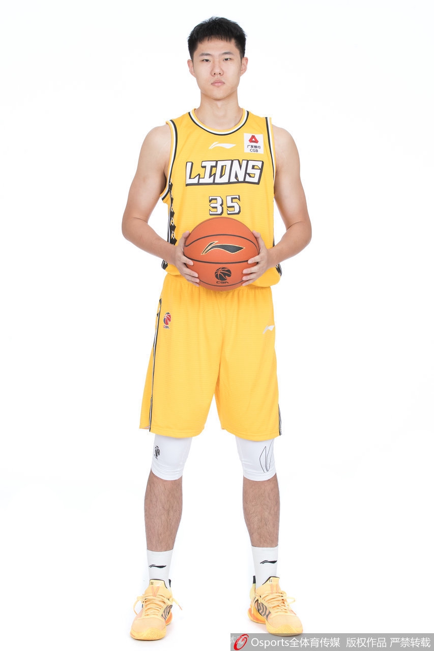 浙江广厦控股队官方写真