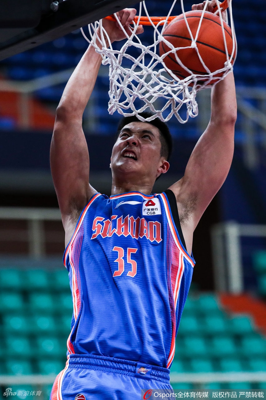 [CBA]上海115-97四川 王哲林21分13篮板