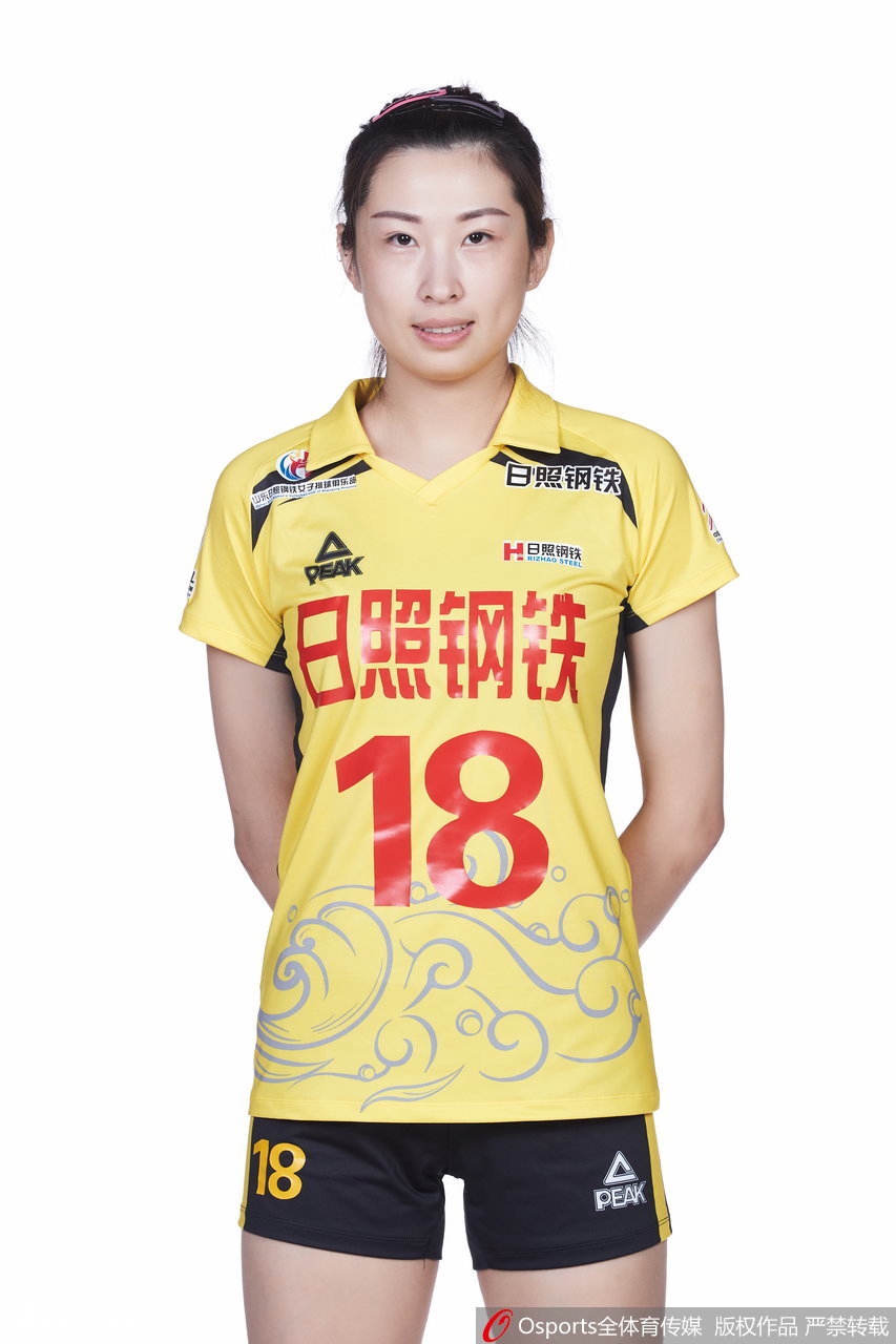 山东女排拍摄排超联赛官方写真