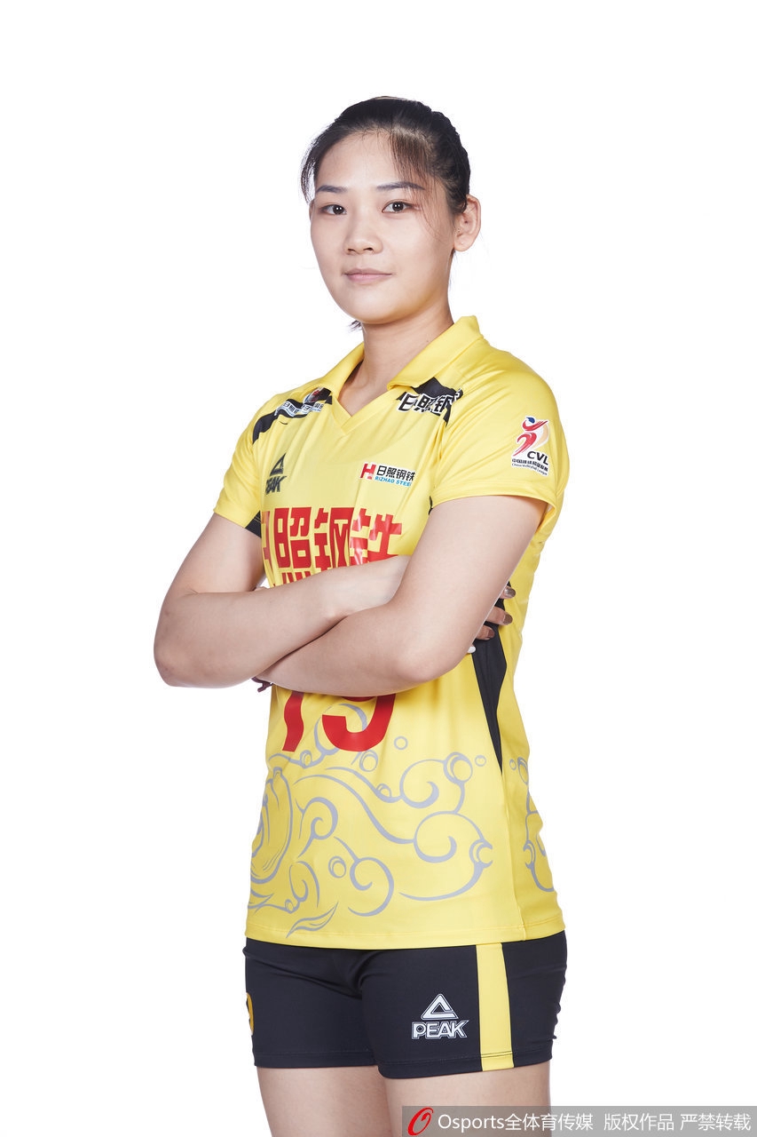 山东女排拍摄排超联赛官方写真