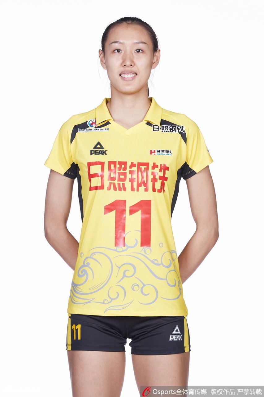 山东女排拍摄排超联赛官方写真