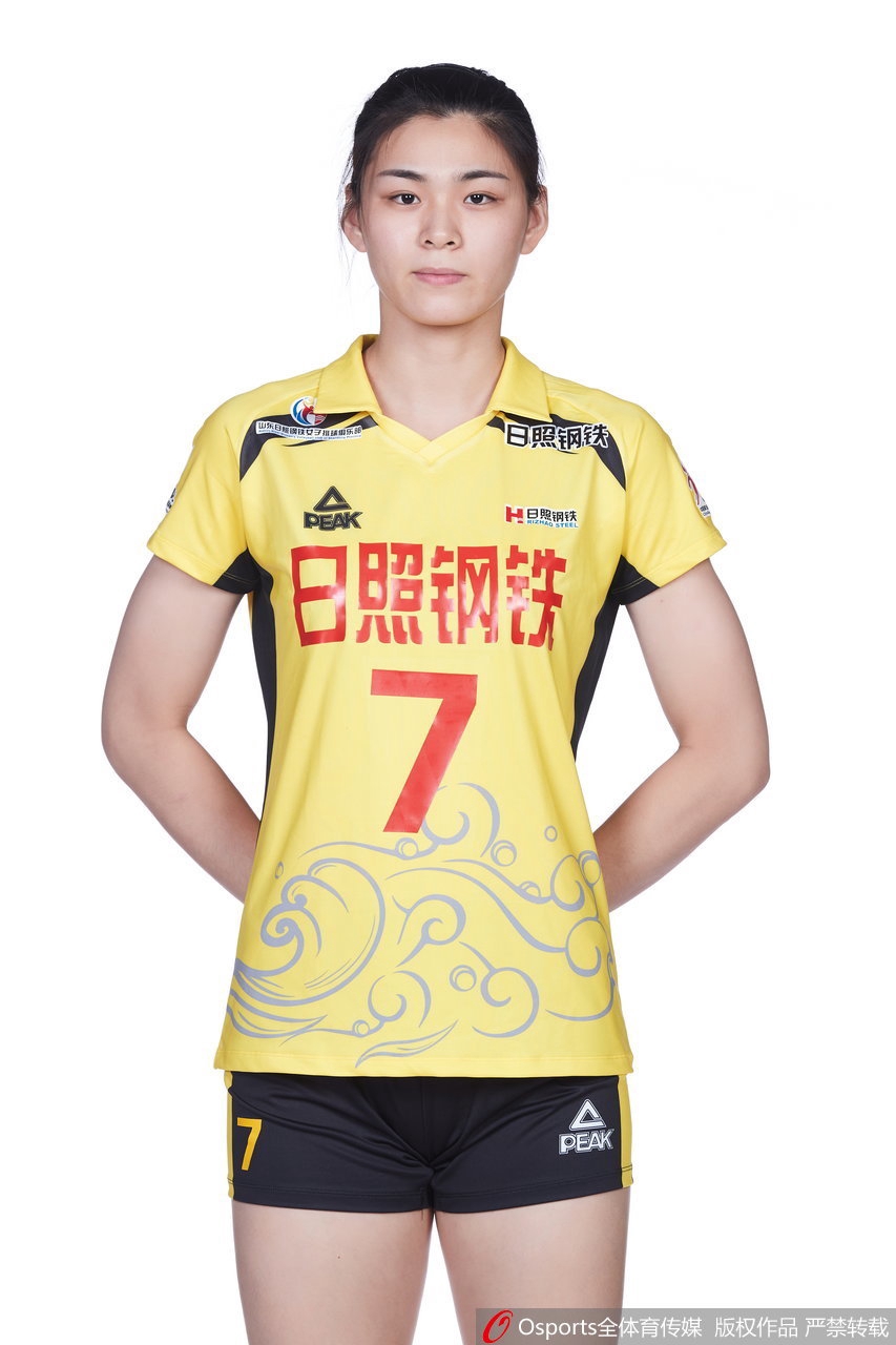 山东女排拍摄排超联赛官方写真