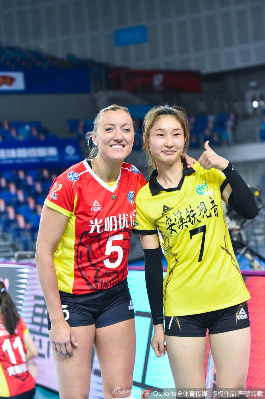 上海女排外援拉尔森让对手变迷妹