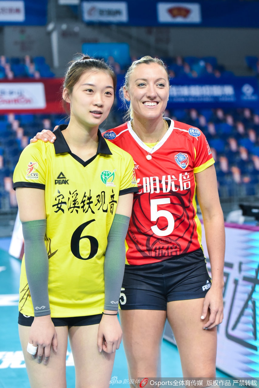 上海女排外援拉尔森让对手变迷妹