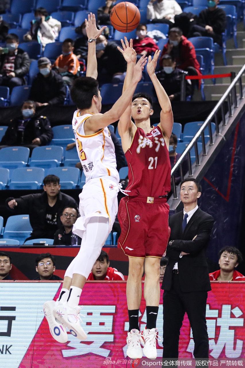 [CBA联赛]浙江稠州金租90：78胜深圳马可波罗