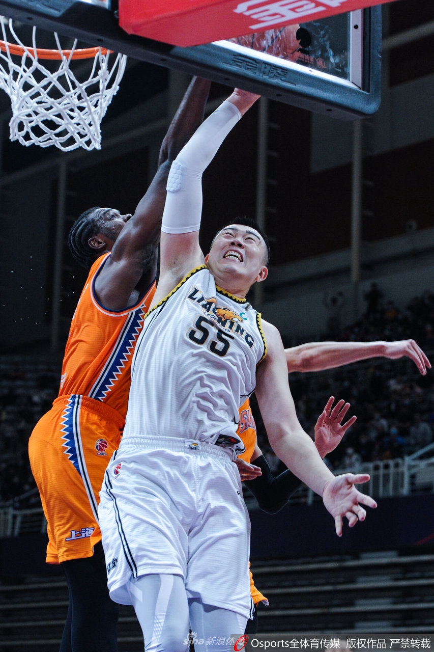 [CBA联赛]辽宁100：102负上海