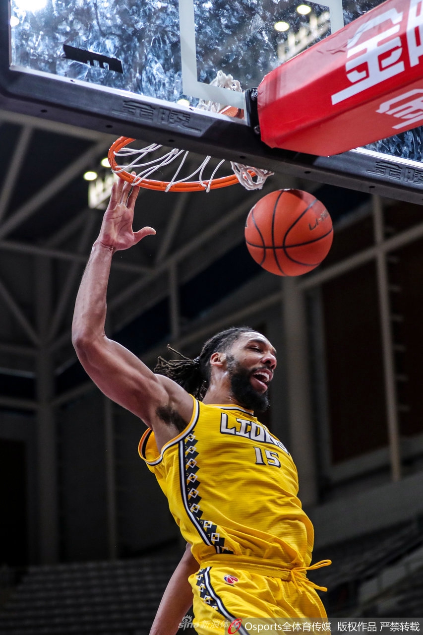 [CBA联赛]青岛89：121负浙江