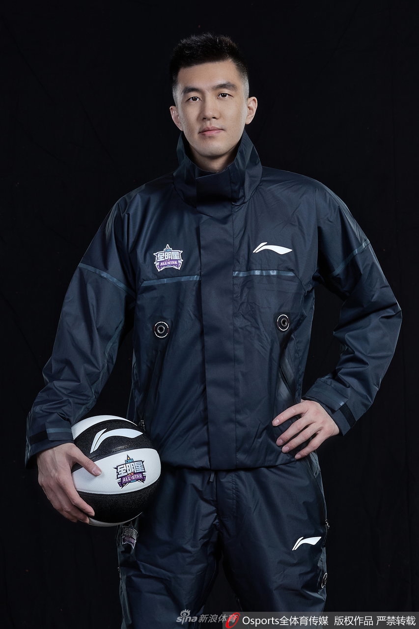 CBA全明星首发球员试装写真 郭艾伦领衔