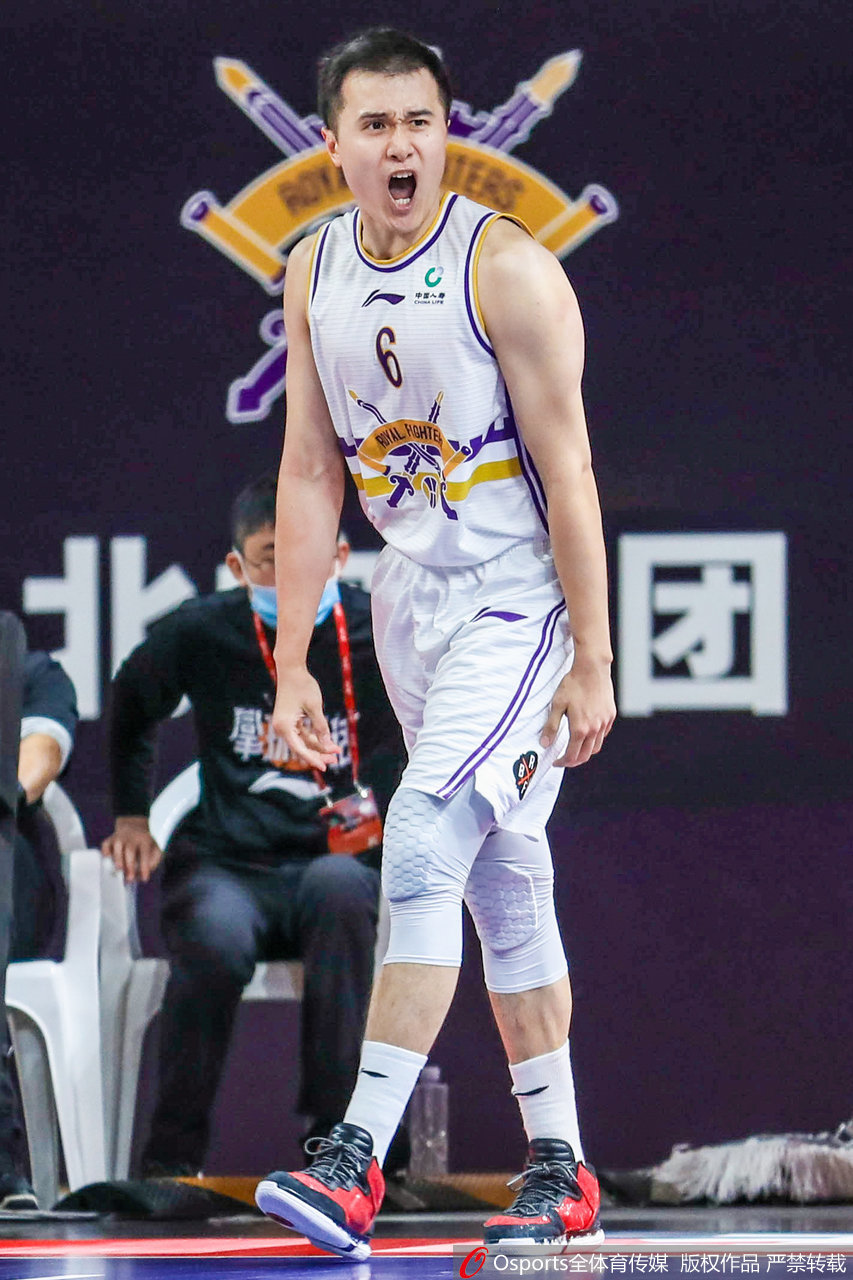 2021-2022赛季CBA联赛常规赛关键词：怒吼庆祝