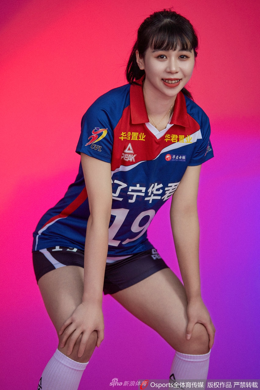 世界女排联赛中国女排名单巡礼:自由人许嘉楠_高清图集_新浪网