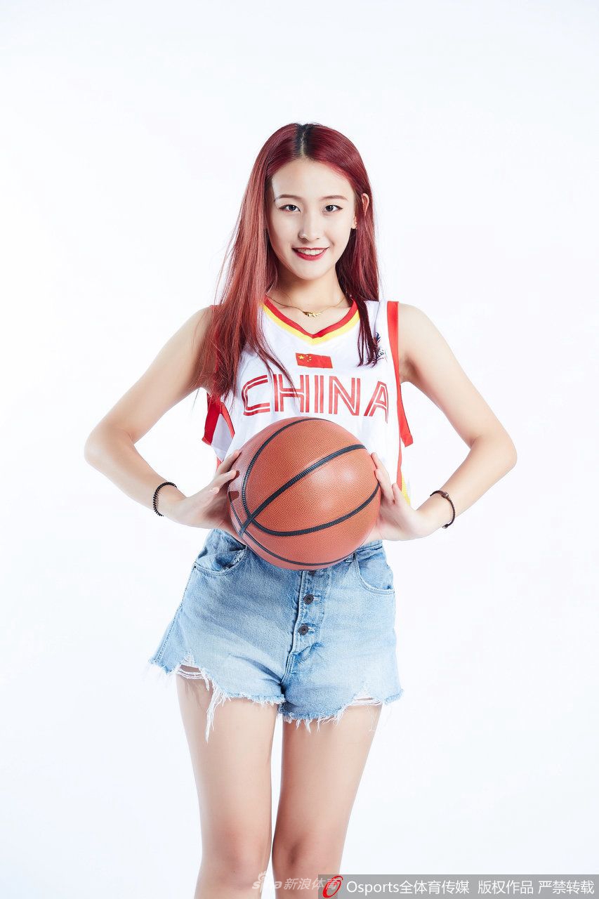 XTM啦啦队助力中国男篮重回巅峰