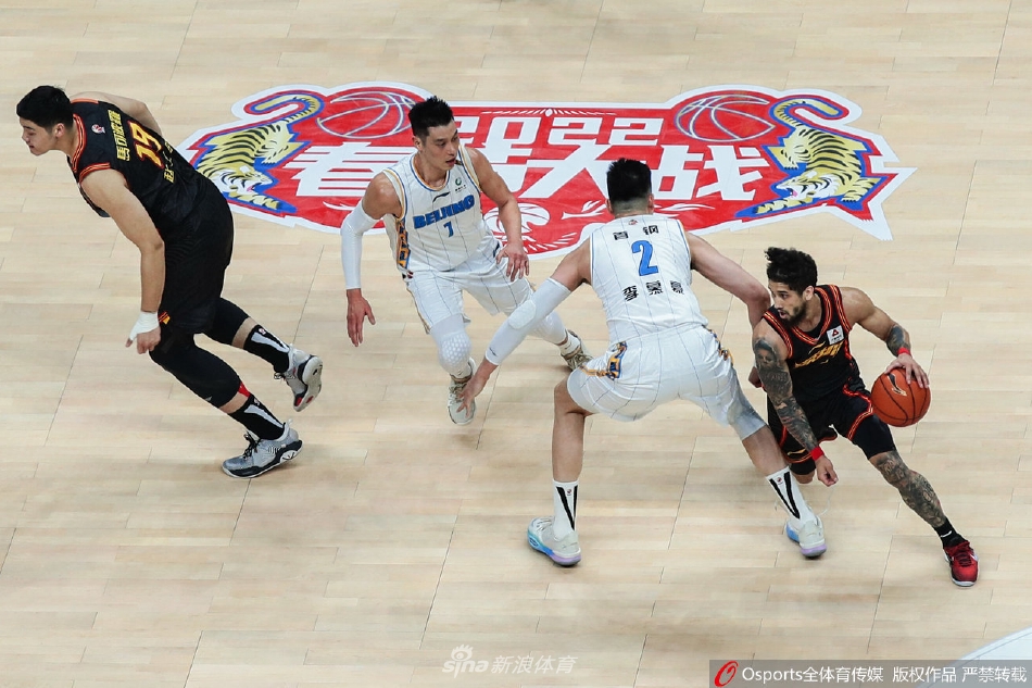 [CBA联赛]深圳104-97北京首钢