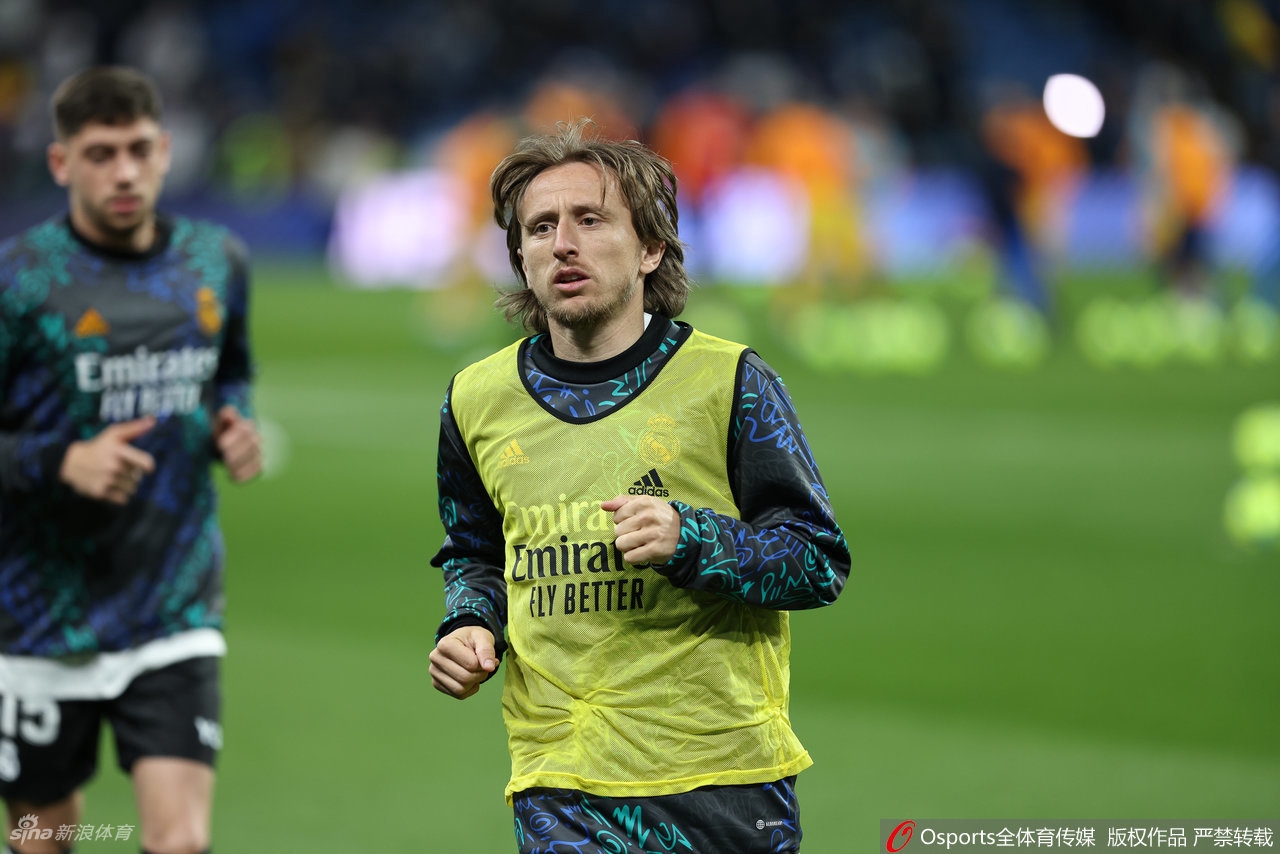 [西甲]皇马0-4巴萨 奥巴梅扬梅开二度