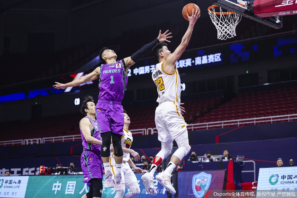 [CBA季后赛]深圳115：101胜山东