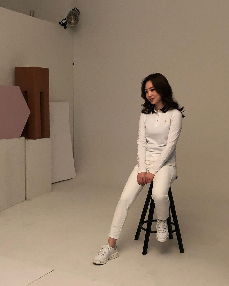 辣妈来了!韩国台球美女车侑蓝拍摄写真