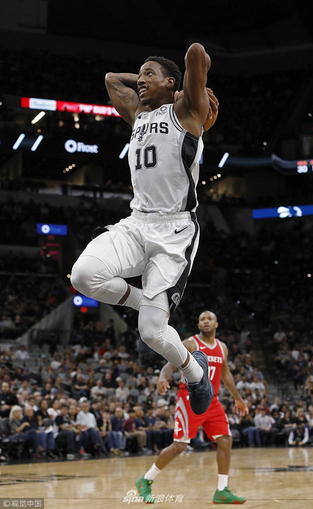 德罗赞双手暴扣