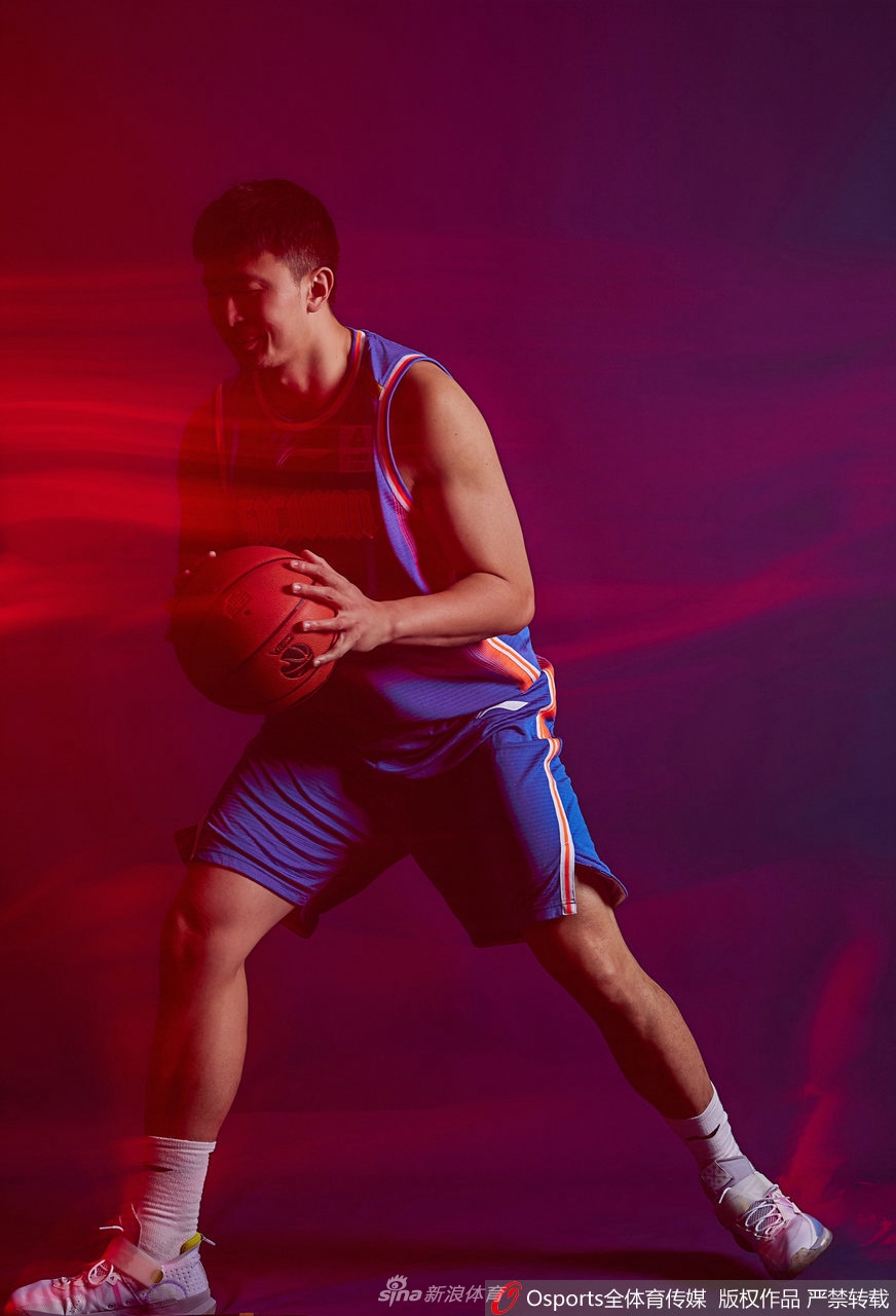 四川金荣实业队创意方写真