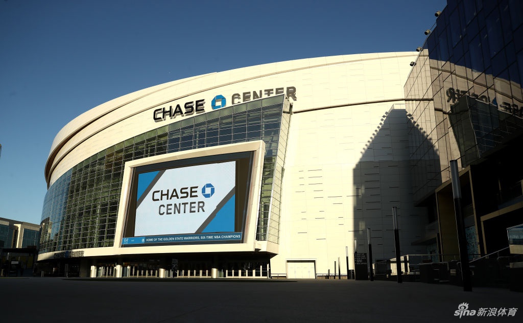 NBA官方通知：至少停赛一个月 各队球馆冷冷清清