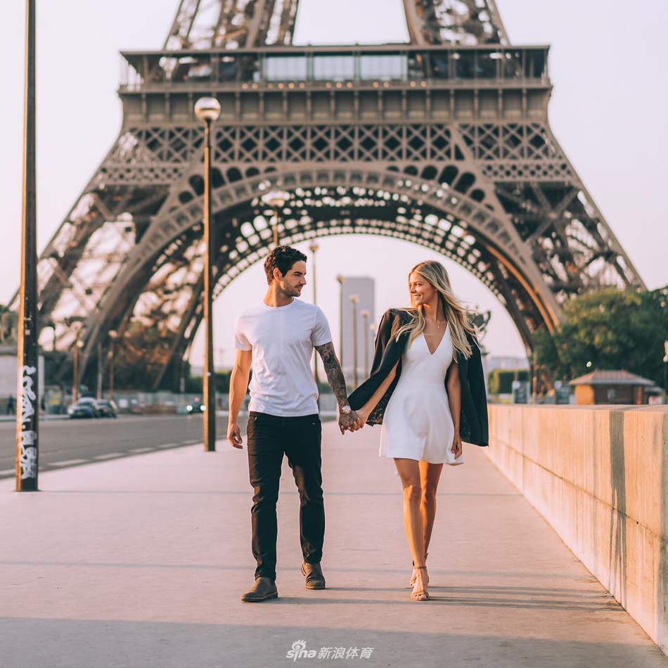 帕托与超模女友游巴黎 火辣熟女征服权健10号