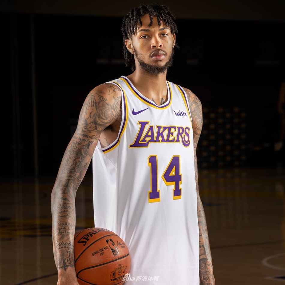 湖人发布新赛季球衣!3种颜色融入Showtime元素