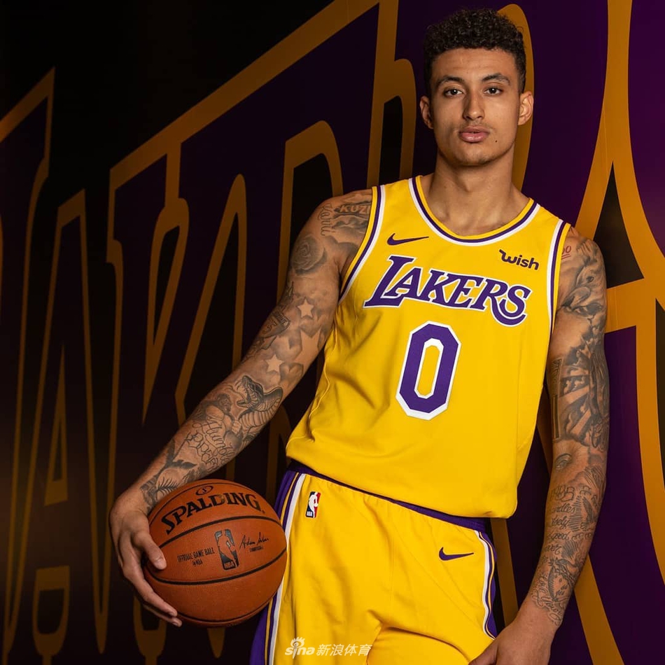 湖人发布新赛季球衣!3种颜色融入Showtime元素