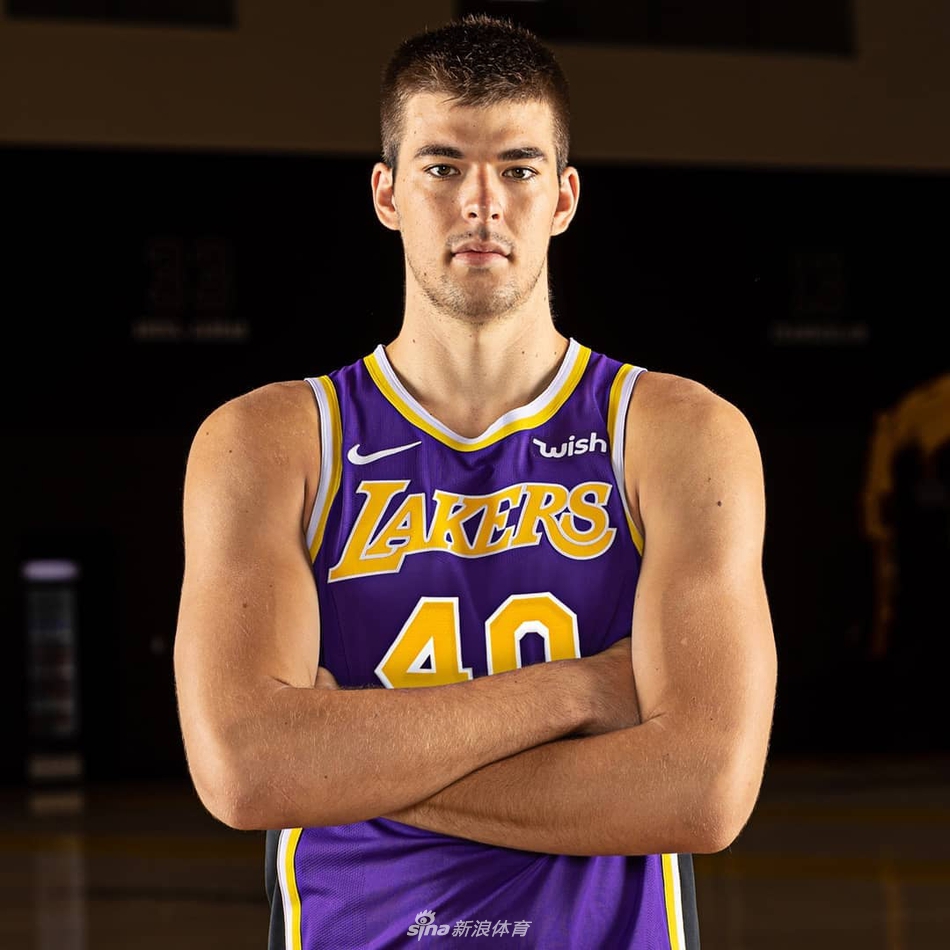 湖人发布新赛季球衣!3种颜色融入Showtime元素