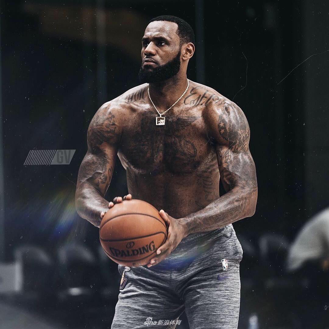 詹姆斯训练写真