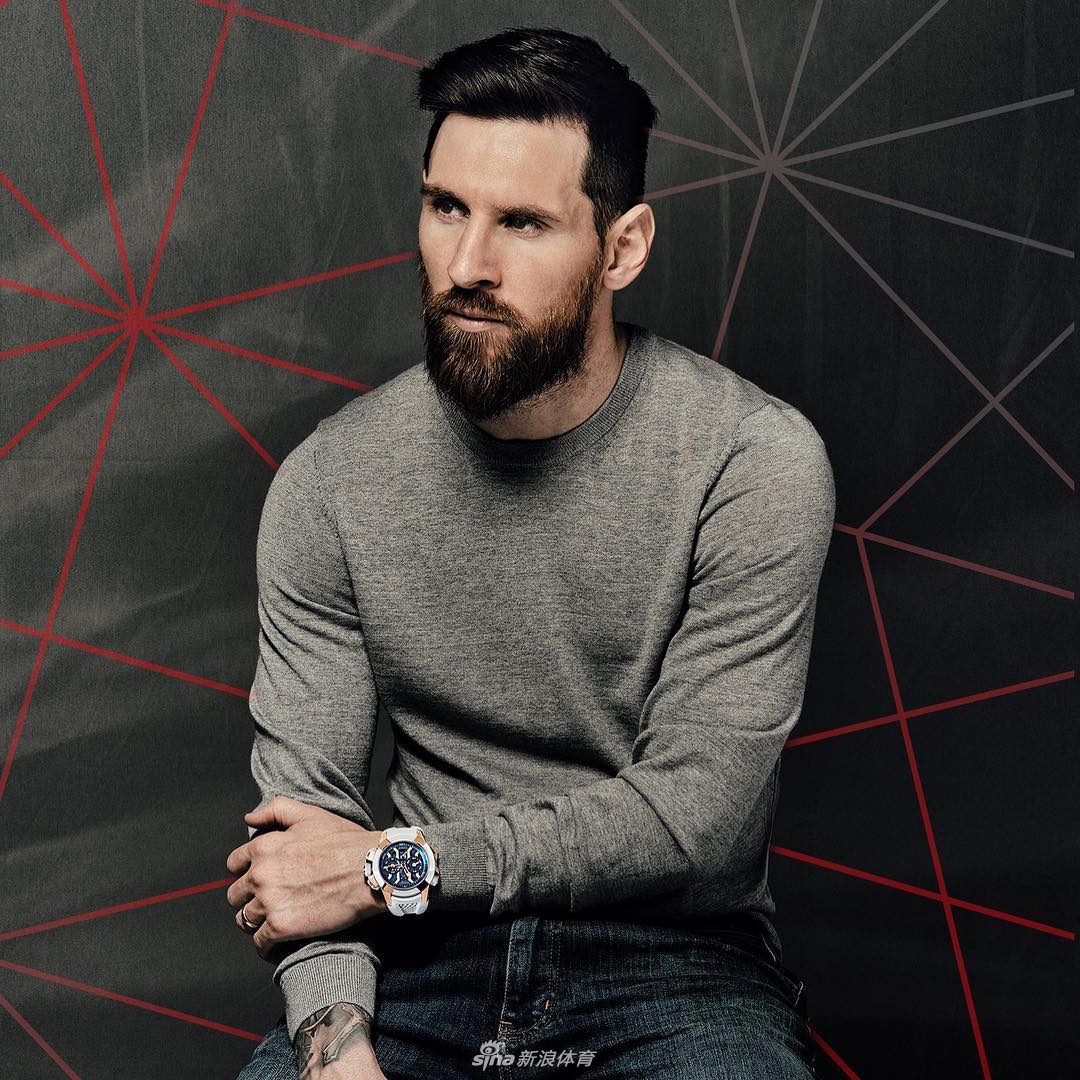 梅西为代言手表拍写真 成功男人典范