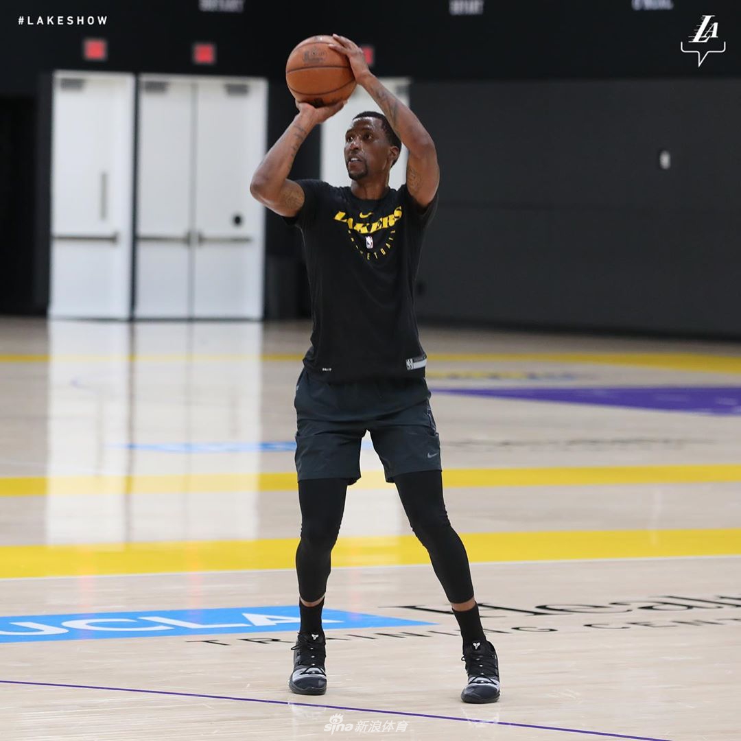湖人队内训练