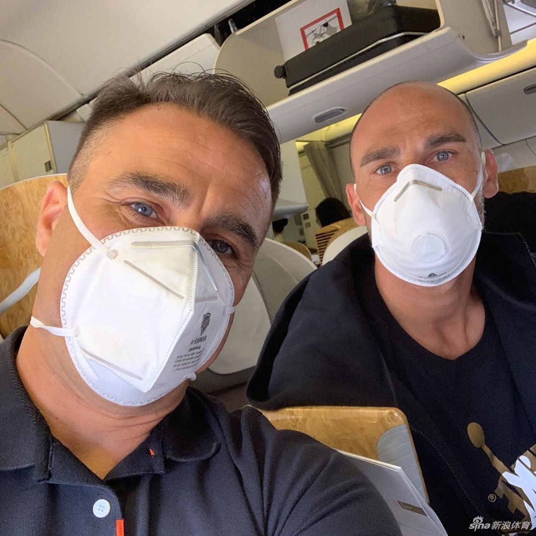 卡纳瓦罗戴口罩晒广州夜色：在中国感觉非常安全